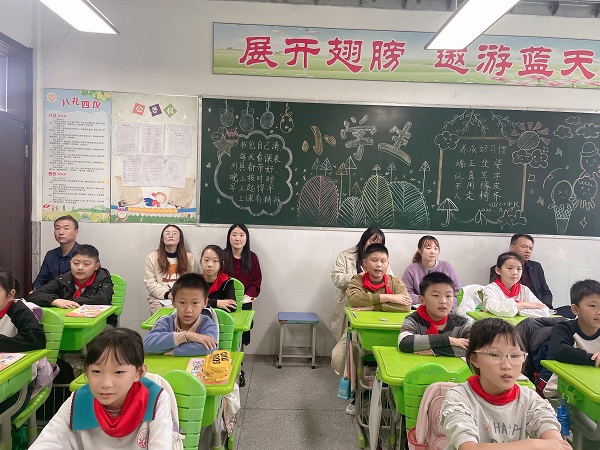 8fe59e542ce4488eb7026d040891de25.jpg 8fe59e542ce4488eb7026d040891de25.jpg