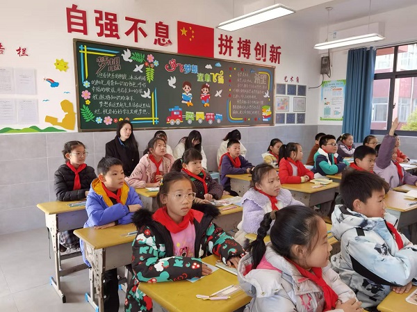 d062dda54d414e97a8e93cd825248fb0.jpg d062dda54d414e97a8e93cd825248fb0.jpg