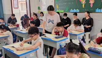 聚焦新课标 落实新课堂 —— 雅周镇小学语文中心教研组开展教研活动